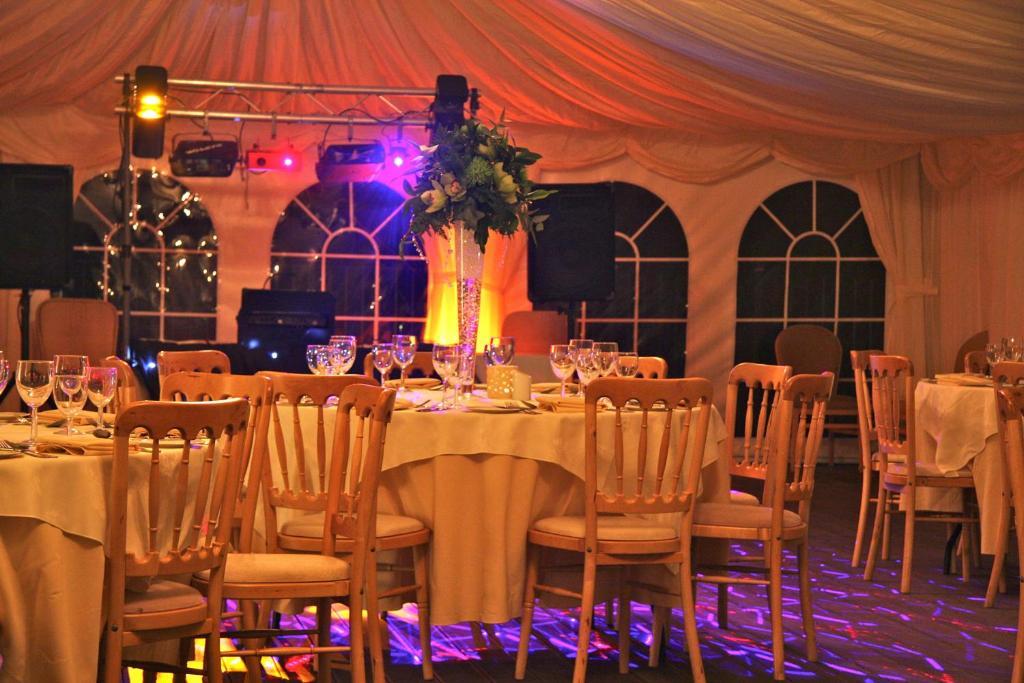 Millhouse Hotel And Riverside Restaurant Sharnbrook Extérieur photo