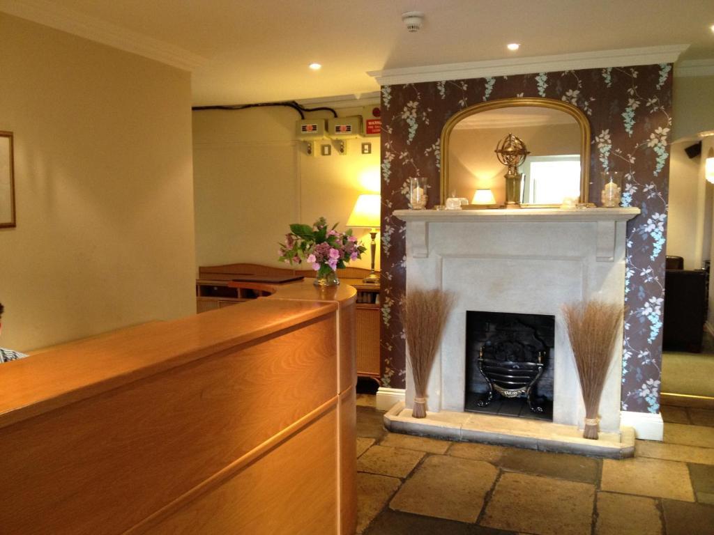 Millhouse Hotel And Riverside Restaurant Sharnbrook Extérieur photo